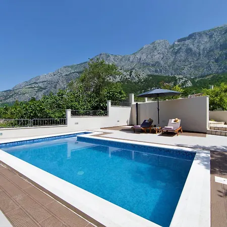 Silencio Mit Pool Tučepi