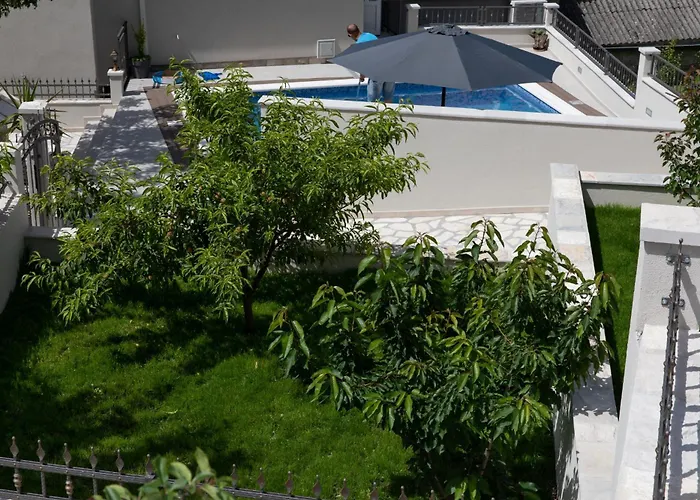 Silencio Mit Pool Holiday home